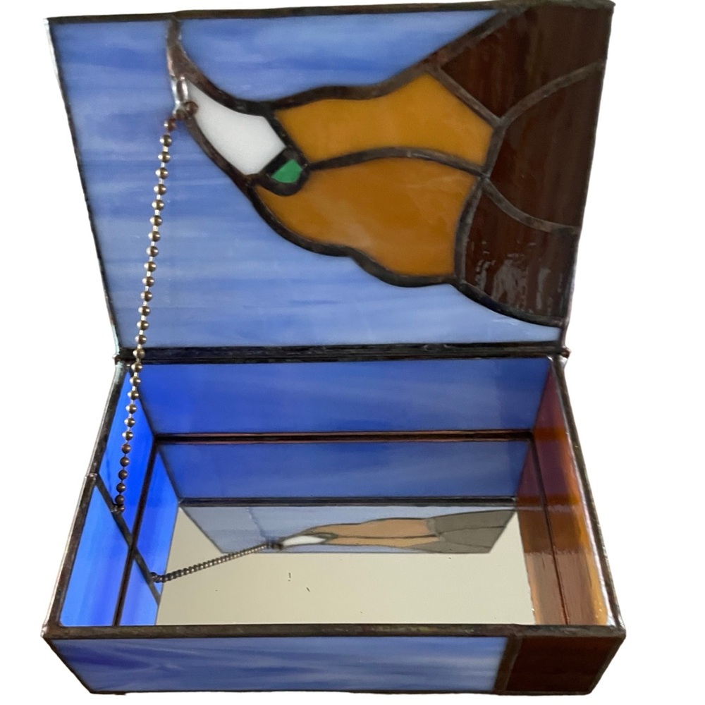 Stained Glass Box with hinged lid - Picture 2 of 12